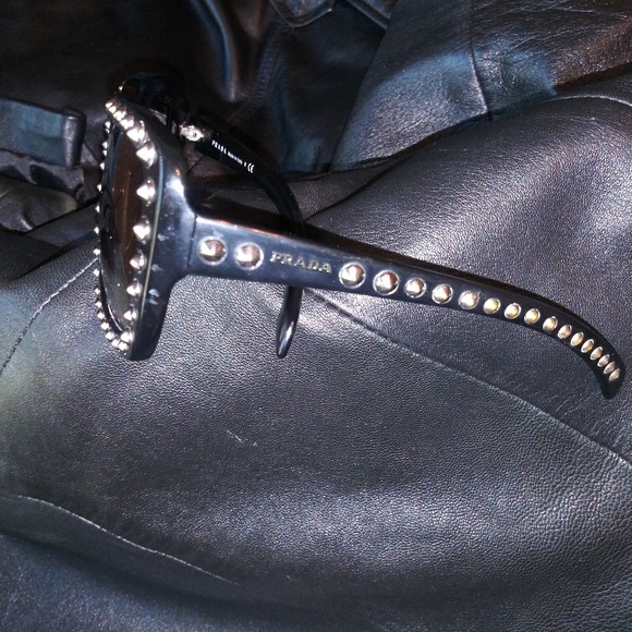 Prada Sunglasses - Picture 3 of 3